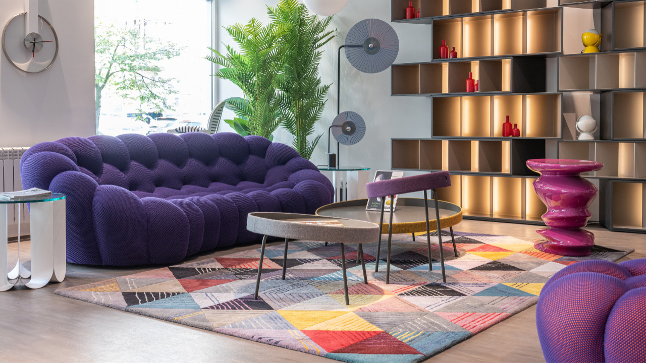 Modern full-home transformation featuring high-end marble and stone finishes throughout, curated contemporary furnishings including sofas and dining sets, cohesive neutral design palette with sophisticated tones, superior installation quality in kitchens and bathrooms, versatile living spaces with multi-functional layouts, comprehensive lighting strategy with ambient and task fixtures, standalone bathtub in elegant ensuite, natural wood wall cladding with textured surfaces, expansive glazing with natural light optimization, custom cabinetry solutions with integrated storage, premium appliance packages and plumbing fixtures, peaceful bedroom retreat with upholstered furniture and soft lighting, open-concept main floor with connected zones, accent metallic finishes in gold tones, living plants and greenery displays, sleek furniture designs with modern aesthetics, harmonious material palette across spaces, functional work-from-home areas, and full-service interior design delivery in Kensington